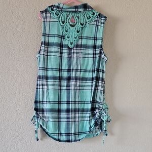 No Boundaries Teal and Black Crochet Detail Top